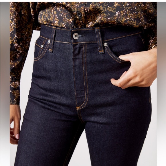 NWT Rag & Bone Casey High Waist Flare Jeans
Size 27 - Picture 4 of 5